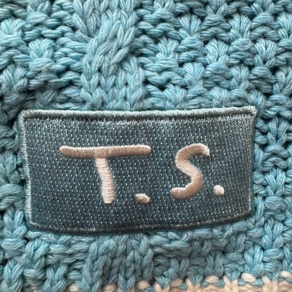 Authentic Taylor Swift 1989 Cardigan (gently used) Size XS/SM - Picture 6 of 7